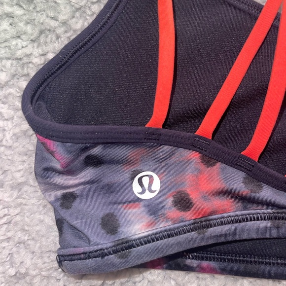 Lululemon Lighten Up BraWindy Blooms Regal Plum Multi/Naval Blue/Alarming Size 8 - Picture 3 of 5